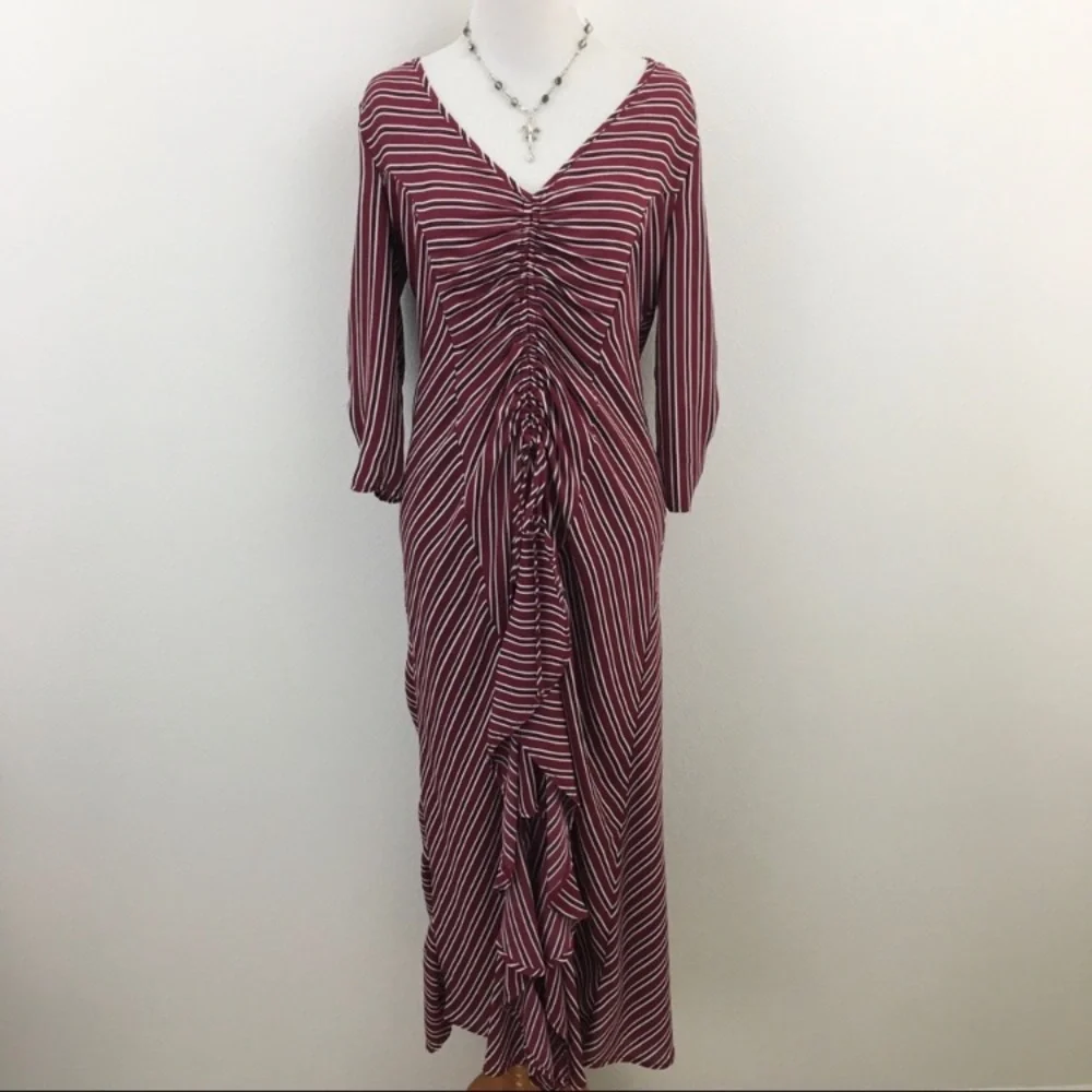 Spirit of Grace | Ruffled Dress - Picture 2 of 12